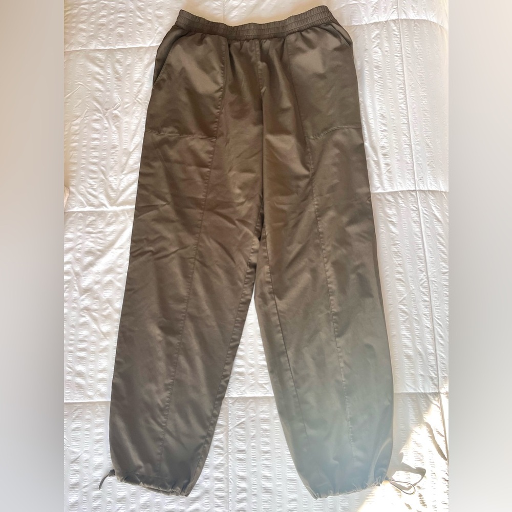 Gapfit Runaround Parachute Pant, Small, Sherwood Forest Green - Picture 3 of 8